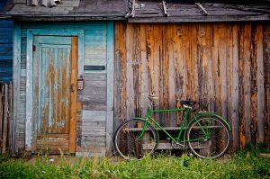 shed-bicycle-bike-old-wooden-shack-cabin-cottage