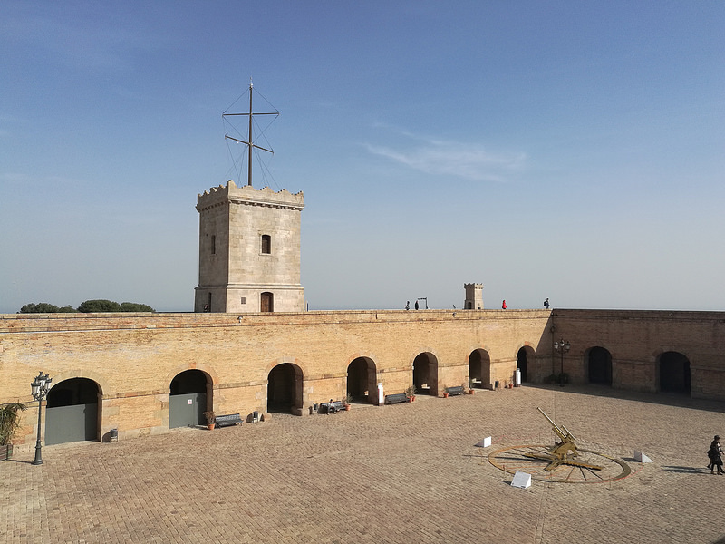 fortezza sul mare