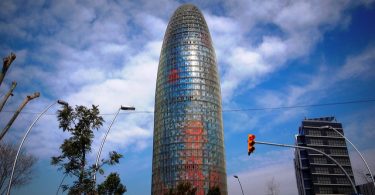 torre agbar a barcellona