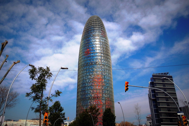 torre agbar a barcellona