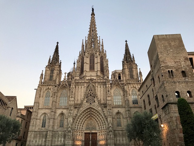 cattedrale cristiana di pietra