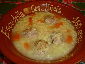 zuppa con pasta e carne