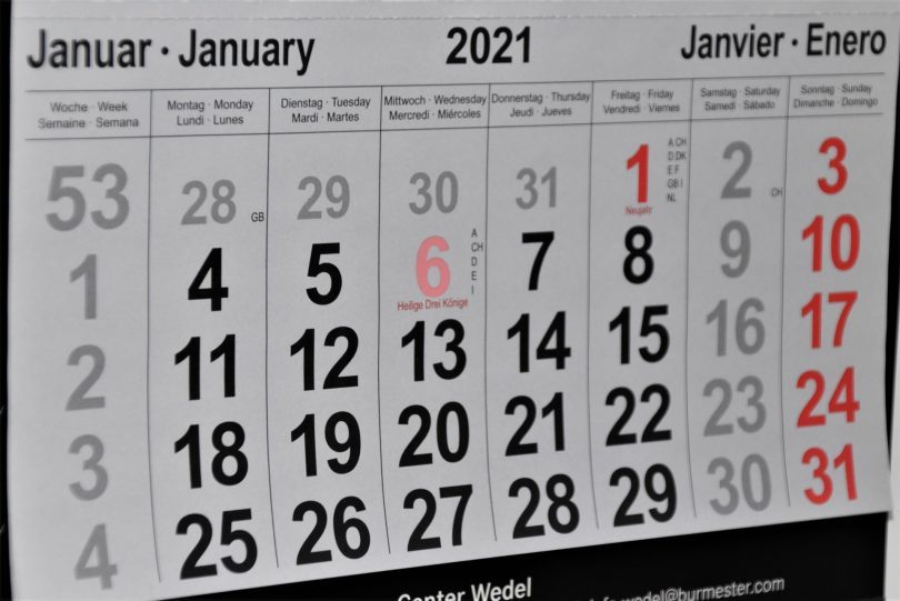 calendario di carta