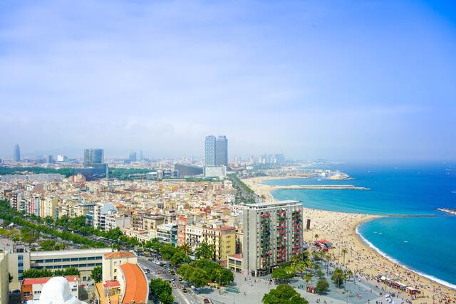 Vista panoramica sulla spiaggia di Barcellona