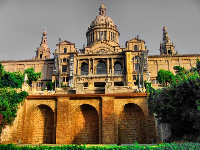 edificio con cupola